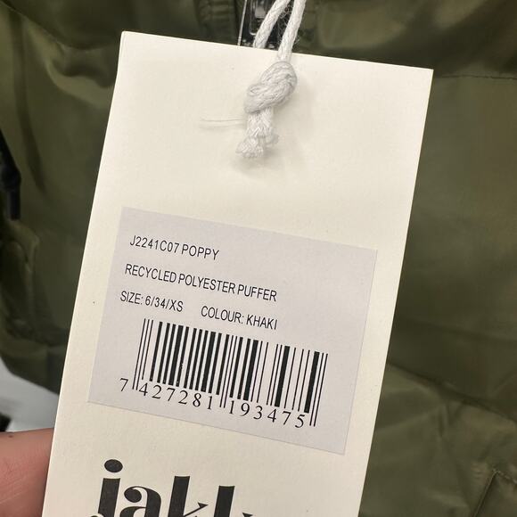 JAKKE NWT Evereve Poppy Recyled Puffer Coat Jacket in Olive Green // XS - Picture 16 of 16
